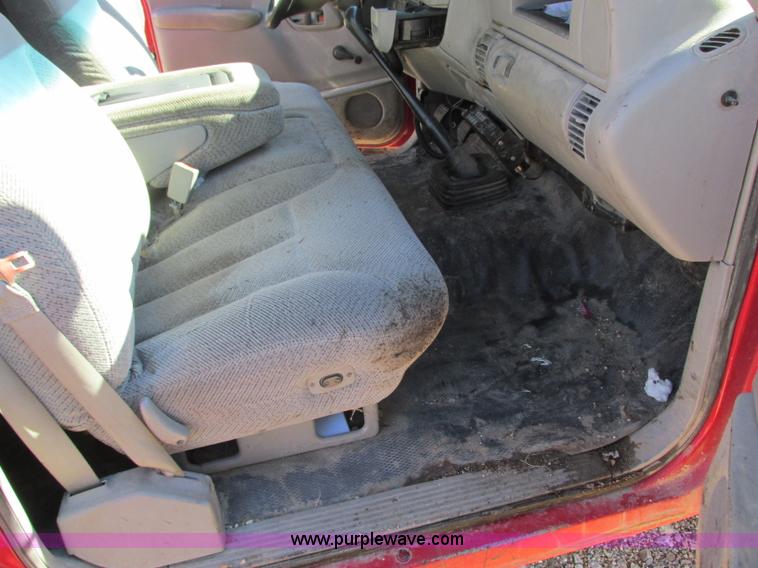 image for item N9273 1998 Chevrolet Cheyenne 3500 service truck