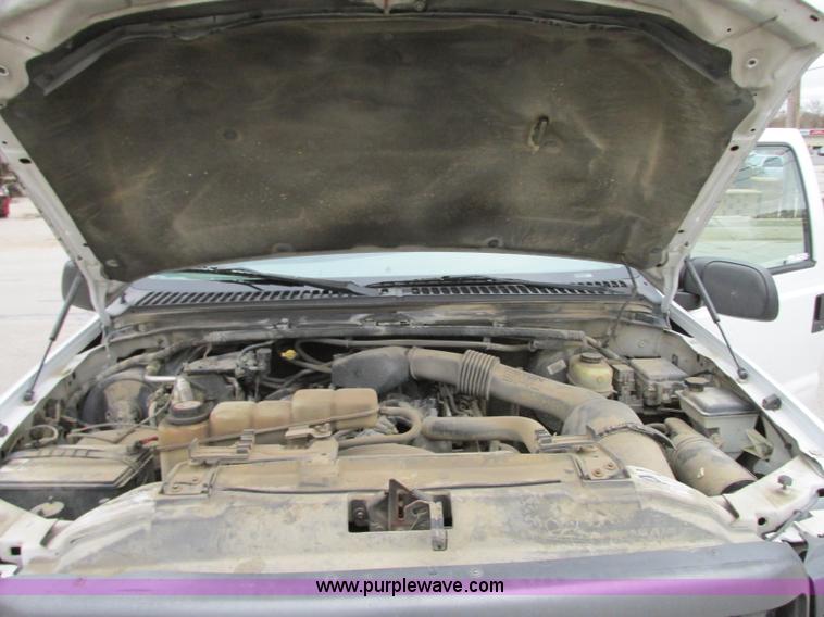 image for item N9274 2000 Ford F250 Super Duty XL pickup truck