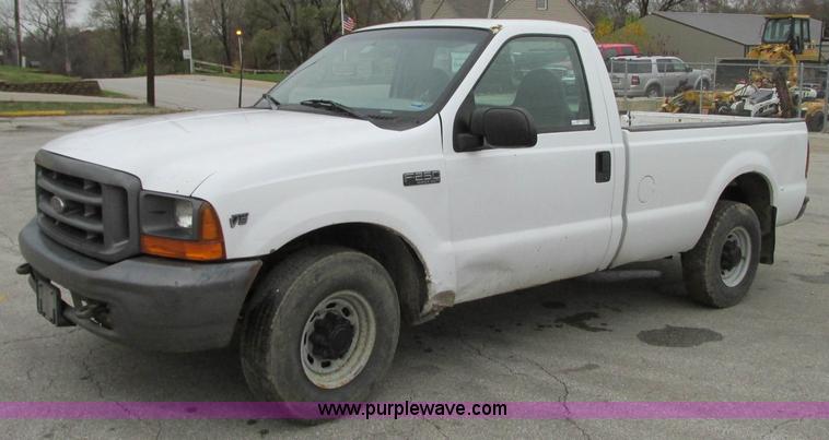 image for item N9276 2000 Ford F250 Super Duty XL