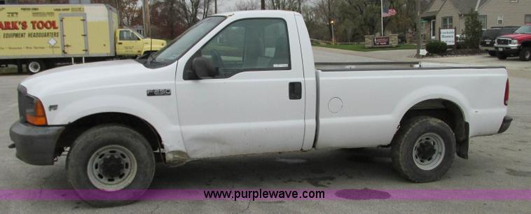 image for item N9276 2000 Ford F250 Super Duty XL