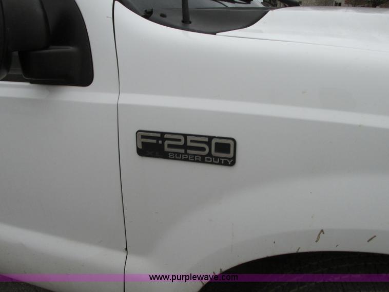 image for item N9276 2000 Ford F250 Super Duty XL