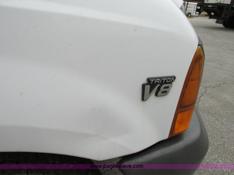 image for item N9276 2000 Ford F250 Super Duty XL