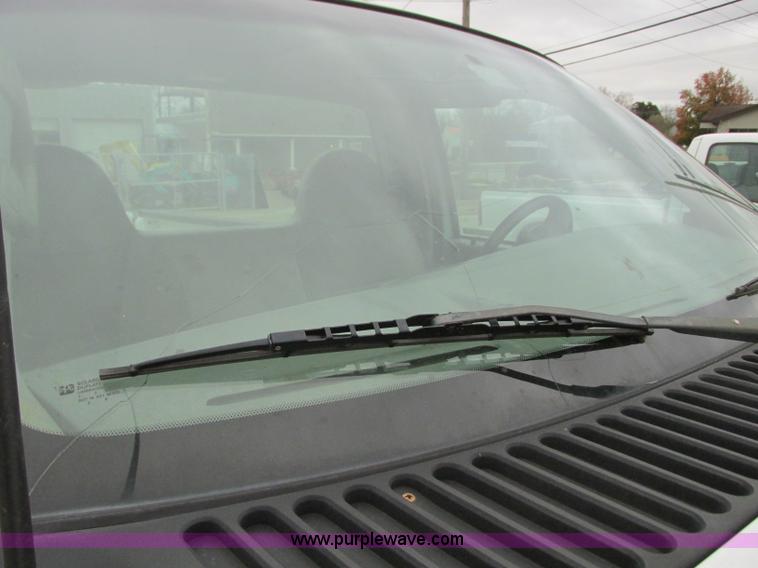 image for item N9276 2000 Ford F250 Super Duty XL