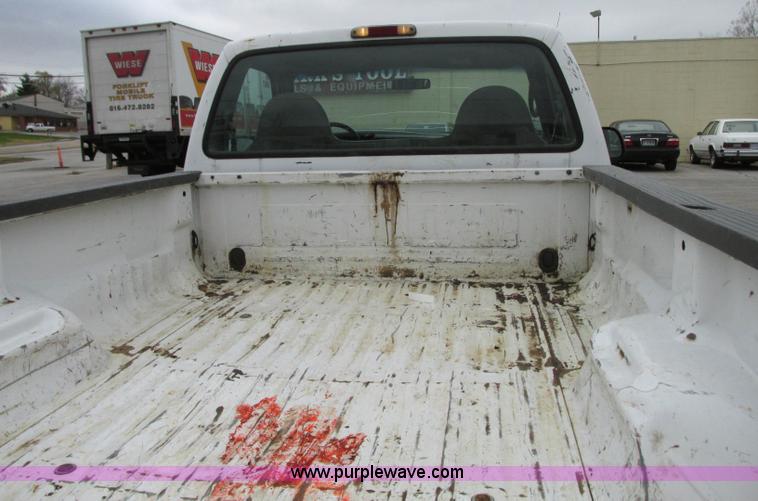 image for item N9276 2000 Ford F250 Super Duty XL