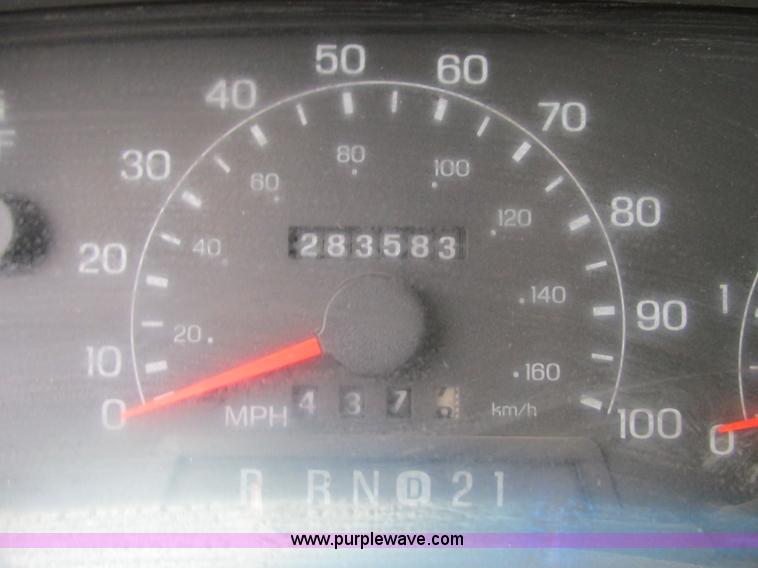 image for item N9276 2000 Ford F250 Super Duty XL