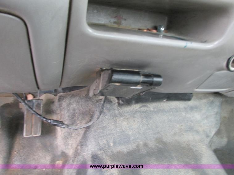 image for item N9276 2000 Ford F250 Super Duty XL