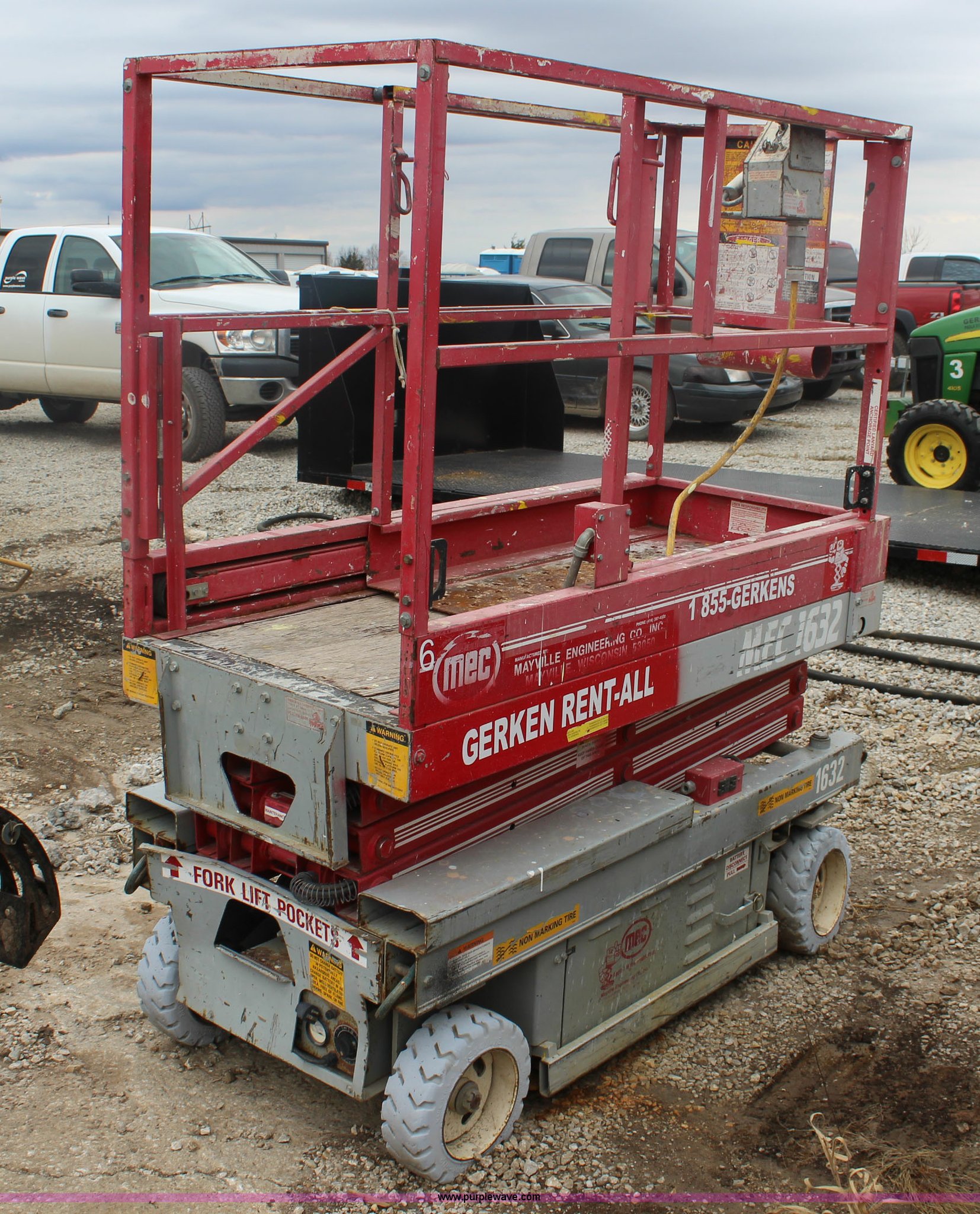 1997 Mec 1632 electric scissor lift in Paola, KS Item J4584 sold