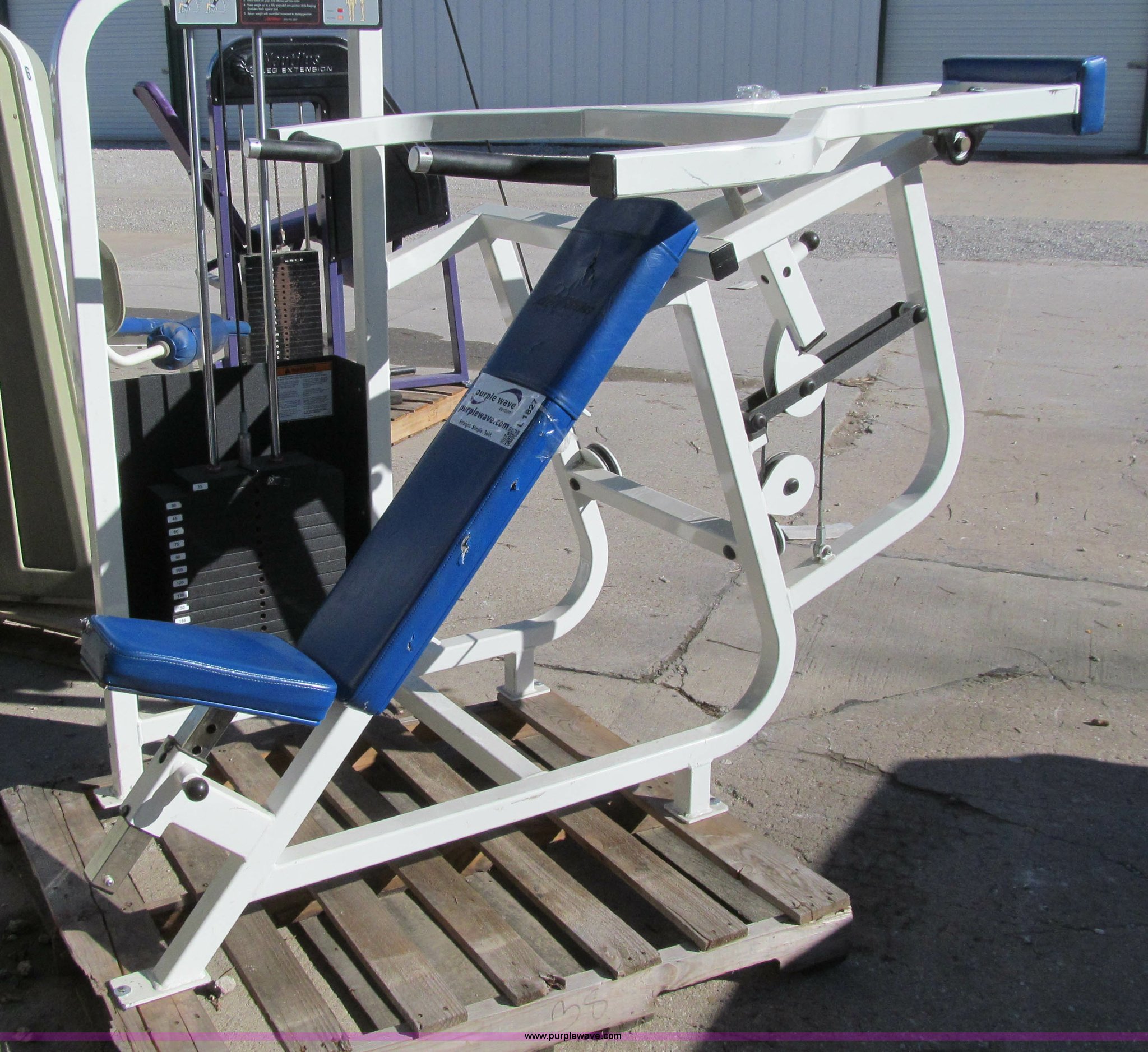 Life Fitness SU10 incline bench press in Mt. Pleasant, IA Item L1827