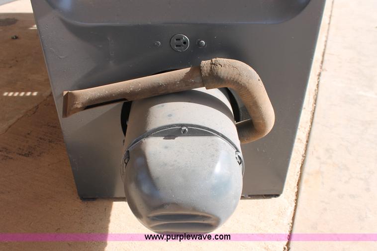 image for item AO9470 Lincoln SA-200-F-163 welder