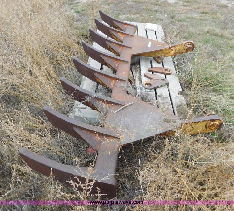 image for item AW9405 10'W root rake