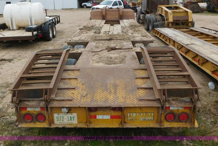 image for item AW9406 1978 Alabama Lowboy MTS 25 AW equipment trailer