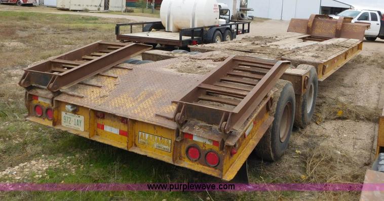 image for item AW9406 1978 Alabama Lowboy MTS 25 AW equipment trailer