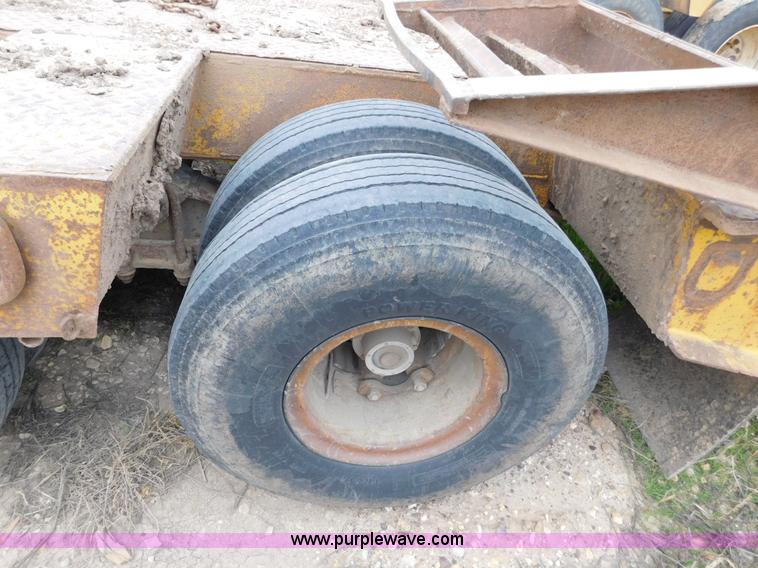 image for item AW9406 1978 Alabama Lowboy MTS 25 AW equipment trailer