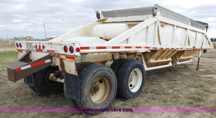 image for item AW9412 1984 Ranch bottom dump trailer