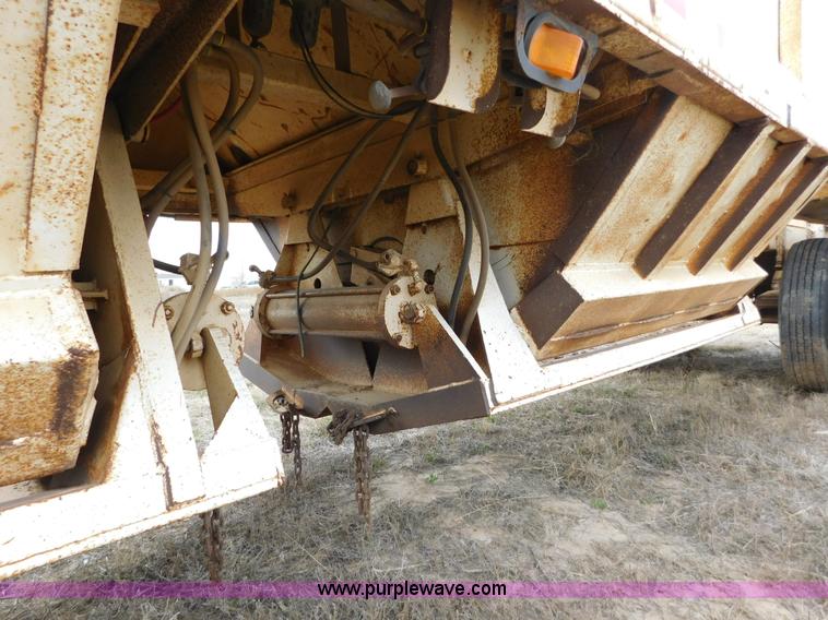 image for item AW9412 1984 Ranch bottom dump trailer