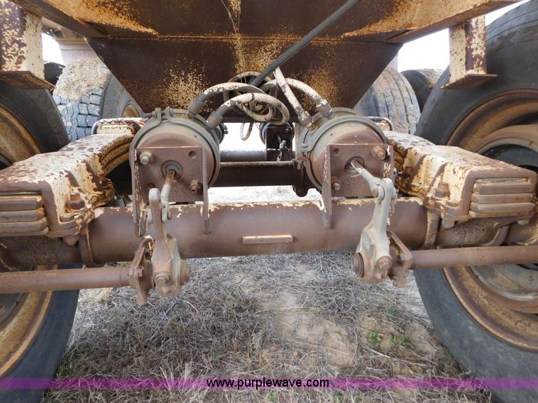 image for item AW9412 1984 Ranch bottom dump trailer