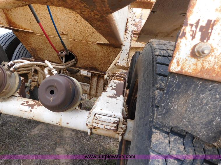image for item AW9412 1984 Ranch bottom dump trailer