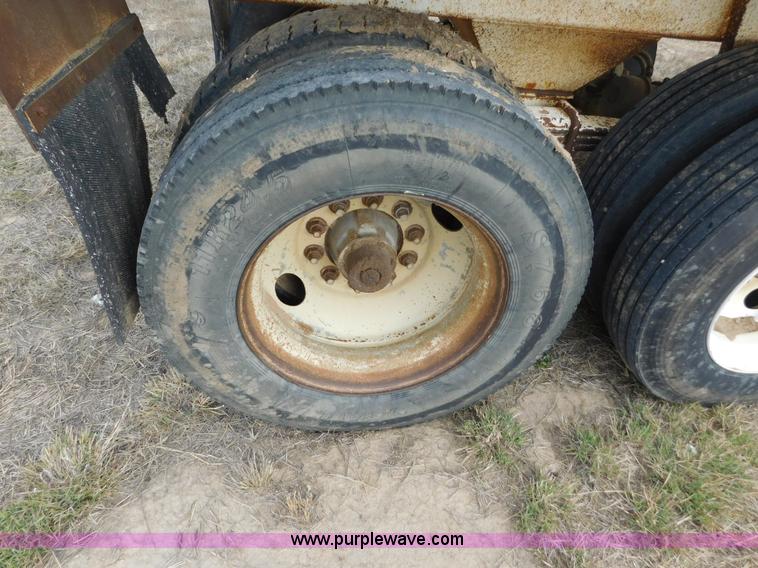 image for item AW9412 1984 Ranch bottom dump trailer