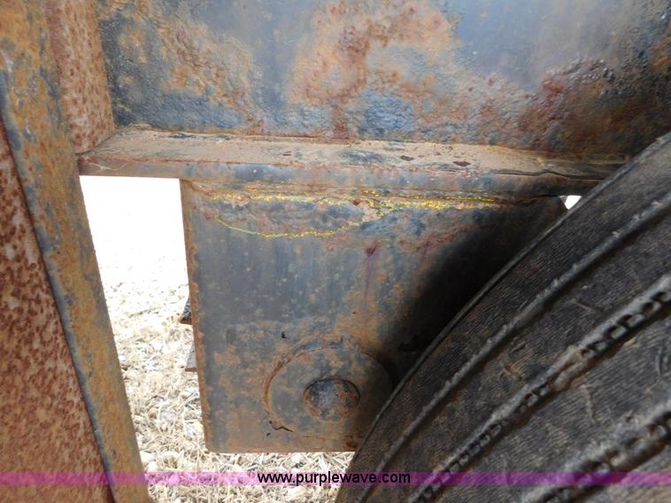 image for item AW9416 1992 Transcraft TL-110 flatbed trailer