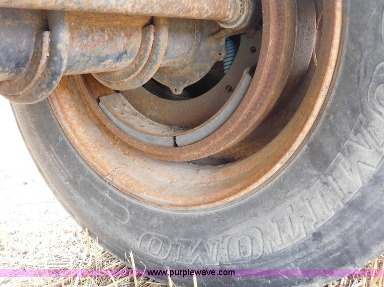 image for item AW9416 1992 Transcraft TL-110 flatbed trailer