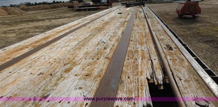 image for item AW9416 1992 Transcraft TL-110 flatbed trailer
