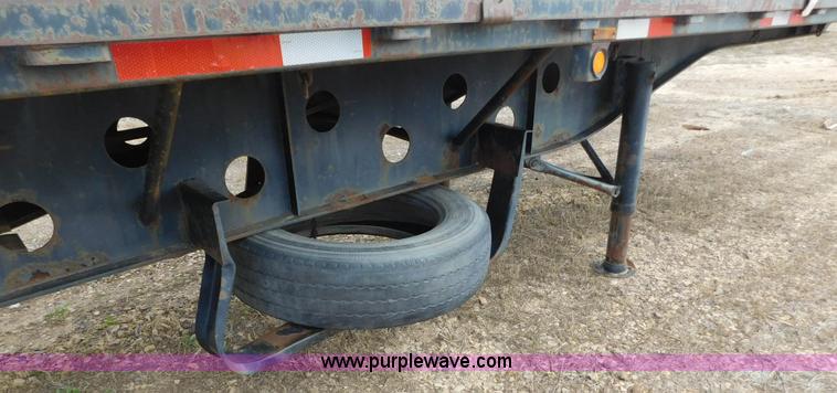 image for item AW9416 1992 Transcraft TL-110 flatbed trailer