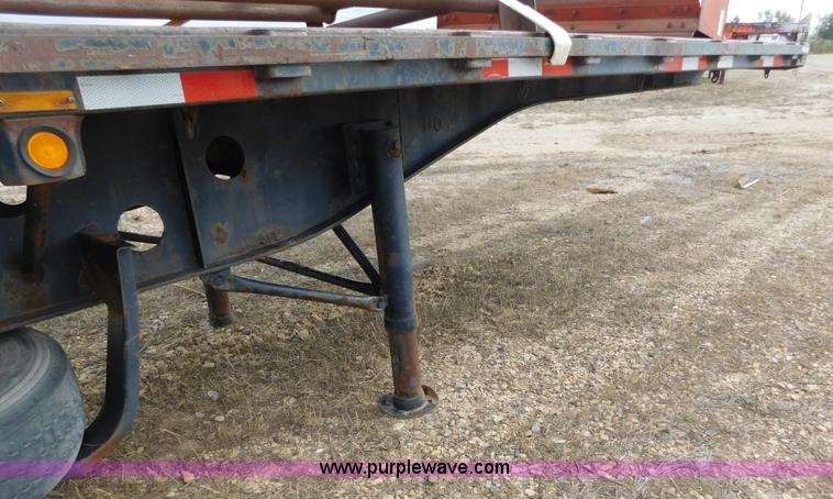 image for item AW9416 1992 Transcraft TL-110 flatbed trailer