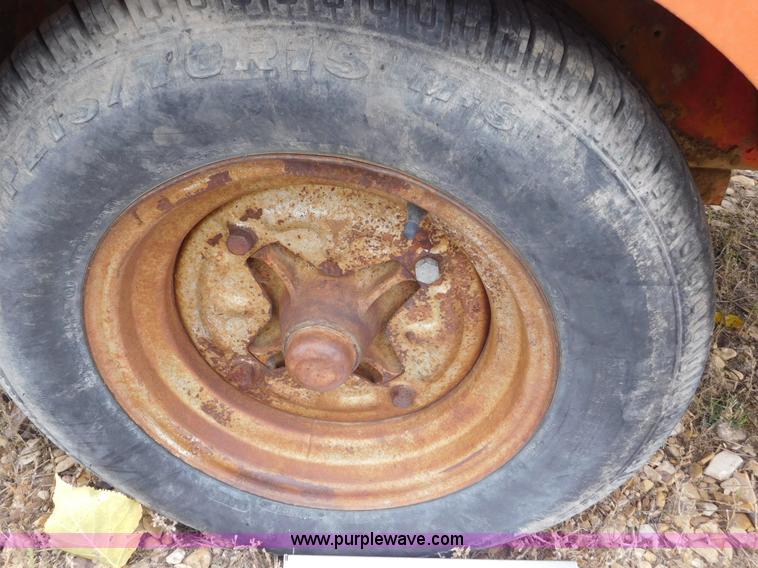 image for item AW9417 1981 Quite Fire G100QP air compressor