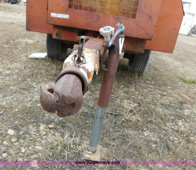 image for item AW9417 1981 Quite Fire G100QP air compressor