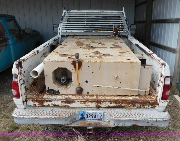 image for item AW9422 1977 Dodge D200 pickup truck