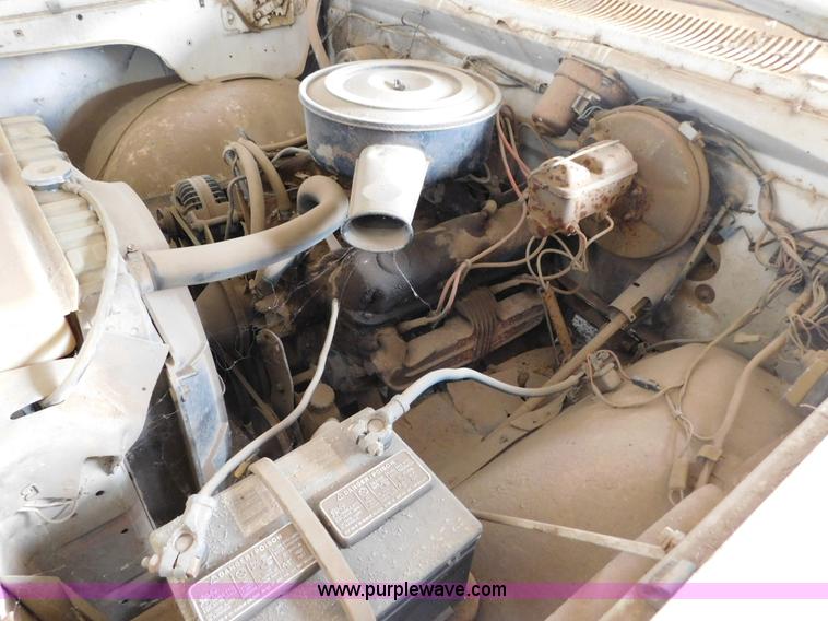 image for item AW9422 1977 Dodge D200 pickup truck