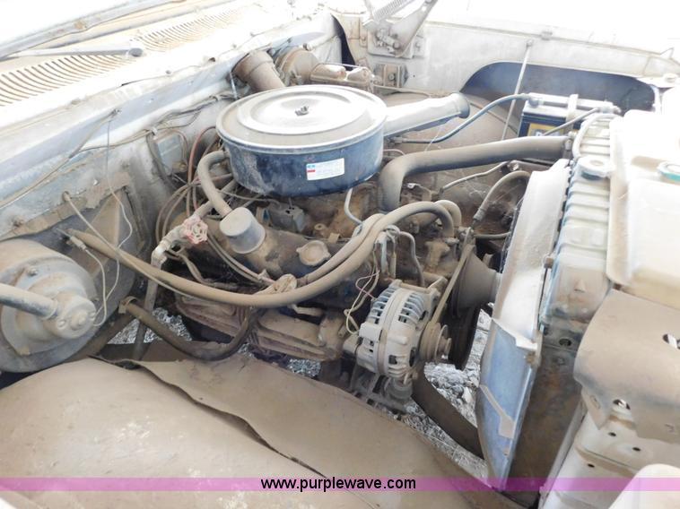 image for item AW9422 1977 Dodge D200 pickup truck