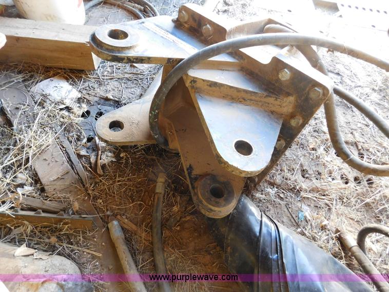 image for item AW9424 Central Fabricators Inc. 580K backhoe concrete breaker