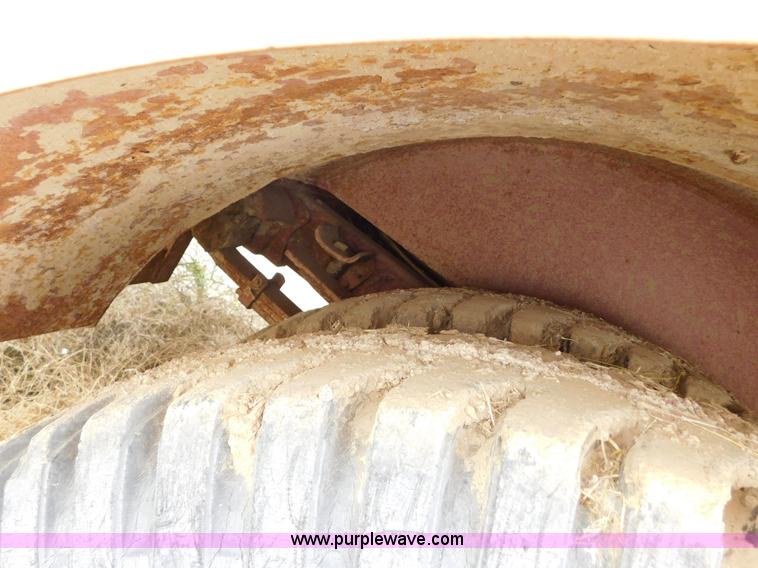 image for item AW9426 1953 Ford F600 fire truck