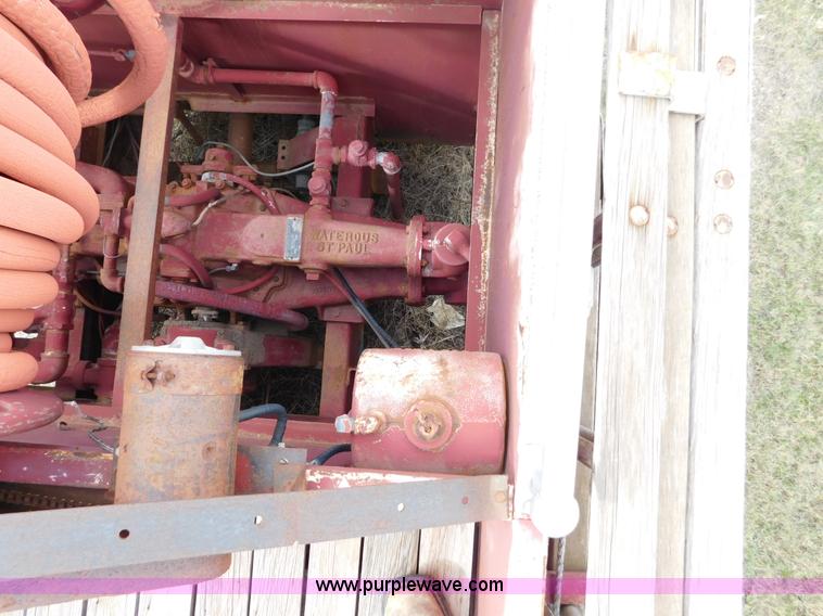 image for item AW9426 1953 Ford F600 fire truck