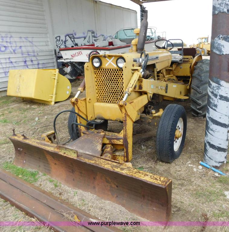 image for item AW9427 Davis Road Runner N623001 trencher