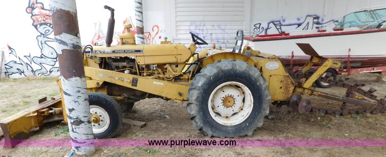 image for item AW9427 Davis Road Runner N623001 trencher