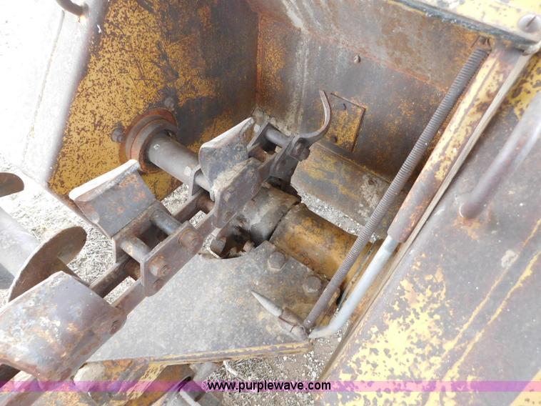 image for item AW9427 Davis Road Runner N623001 trencher