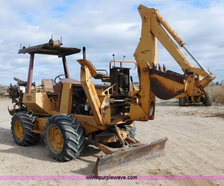 image for item AW9428 Case 760 trencher