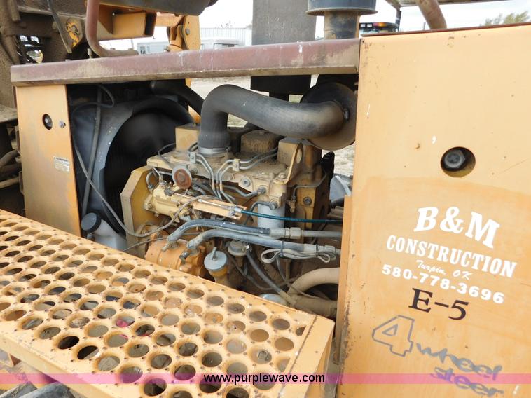 image for item AW9428 Case 760 trencher