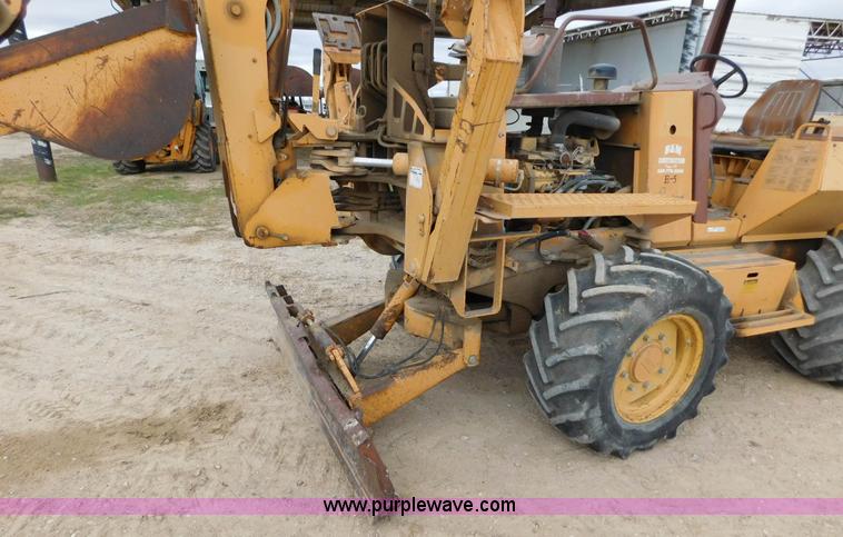 image for item AW9428 Case 760 trencher