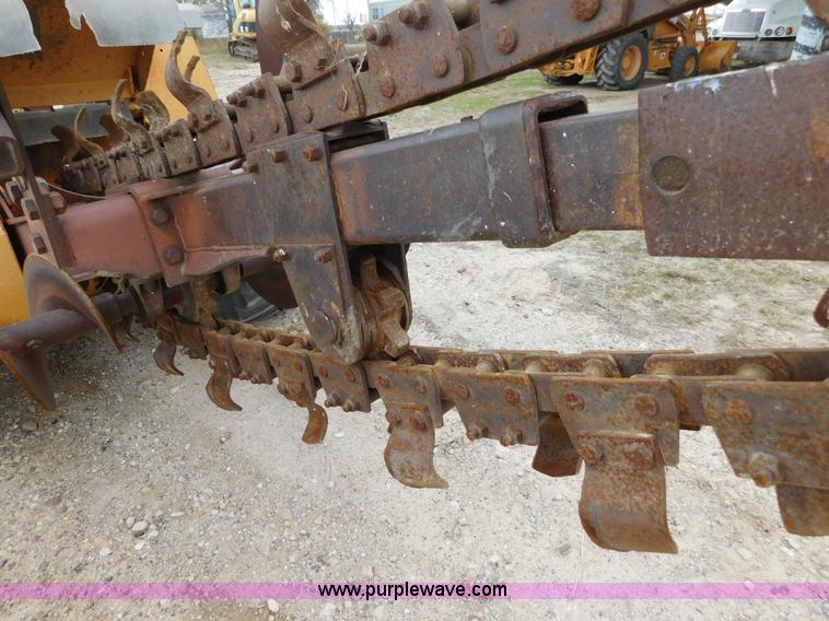 image for item AW9428 Case 760 trencher