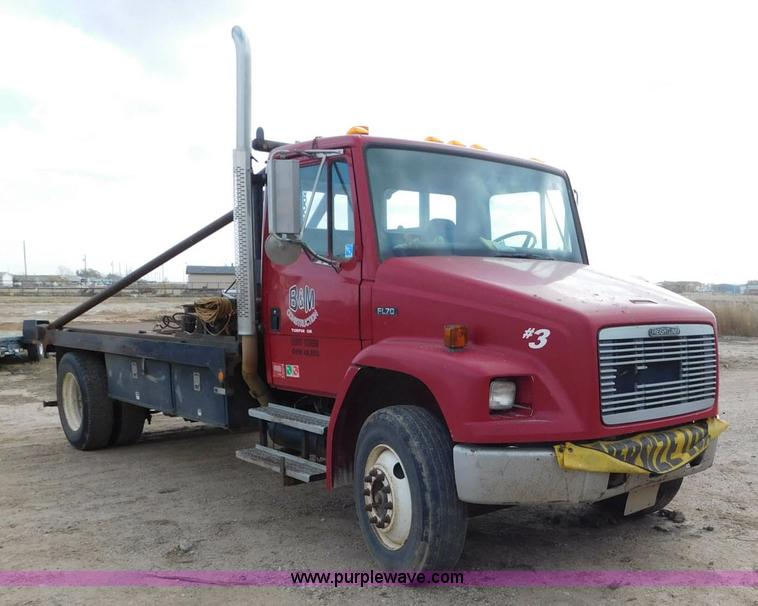 image for item AW9430 1996 Freightliner FL70 flatbed truck