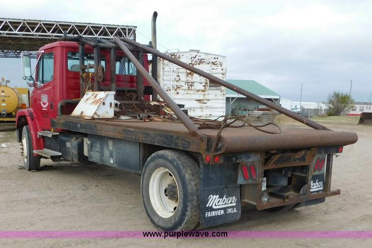 image for item AW9430 1996 Freightliner FL70 flatbed truck
