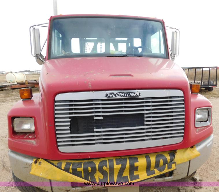 image for item AW9430 1996 Freightliner FL70 flatbed truck