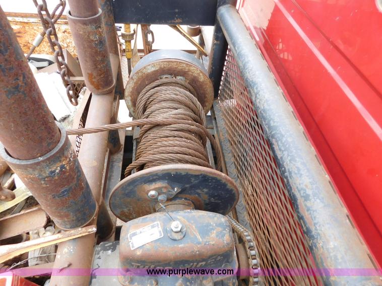 image for item AW9430 1996 Freightliner FL70 flatbed truck