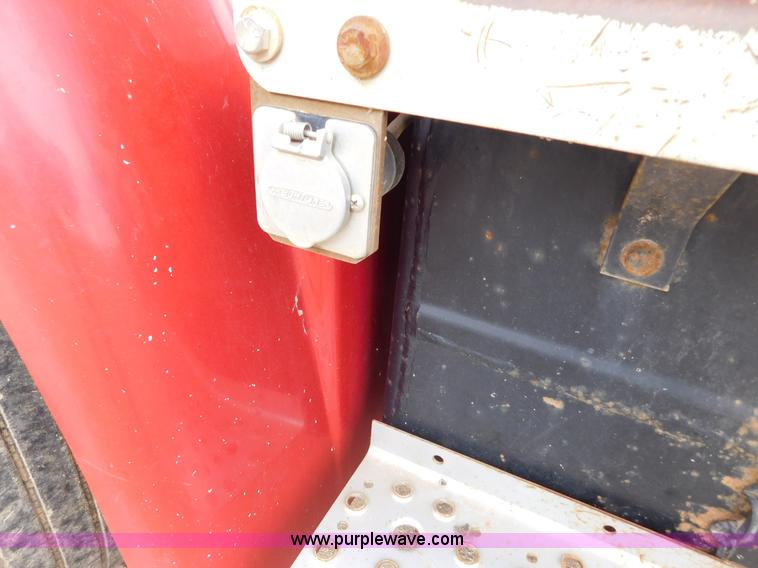 image for item AW9430 1996 Freightliner FL70 flatbed truck