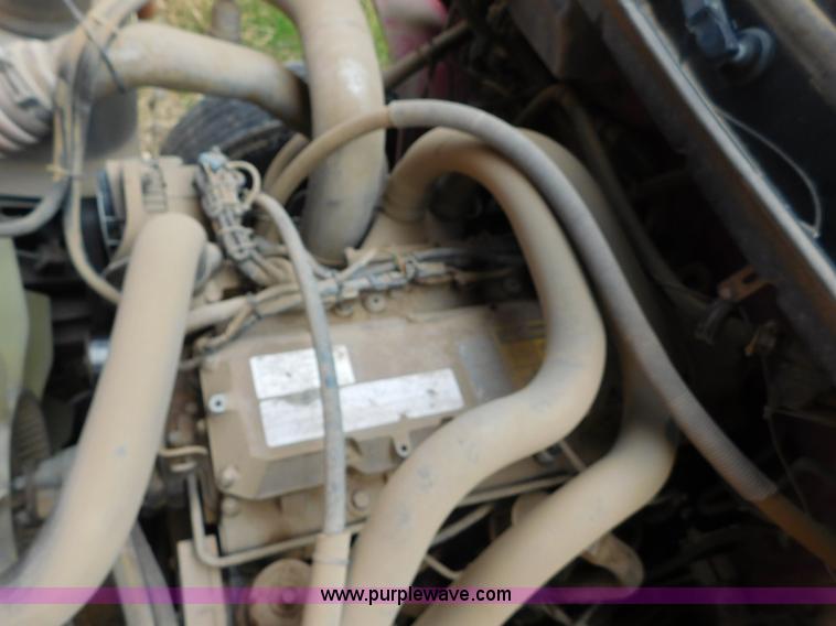 image for item AW9430 1996 Freightliner FL70 flatbed truck