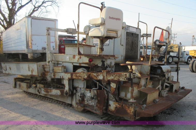 image for item BB9043 Cedarapids 37161 paver