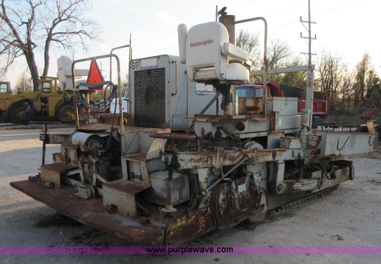 image for item BB9043 Cedarapids 37161 paver